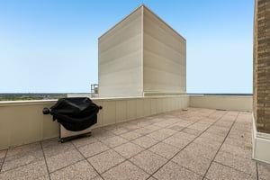 Chicago Ave 1500-S0705-024.jpg