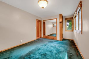 2929 Crestview Dr, Minneapolis, MN 55418, USA Photo 24