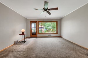 2929 Crestview Dr, Minneapolis, MN 55418, USA Photo 8