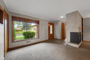 2929 Crestview Dr, Minneapolis, MN 55418, USA Photo 6