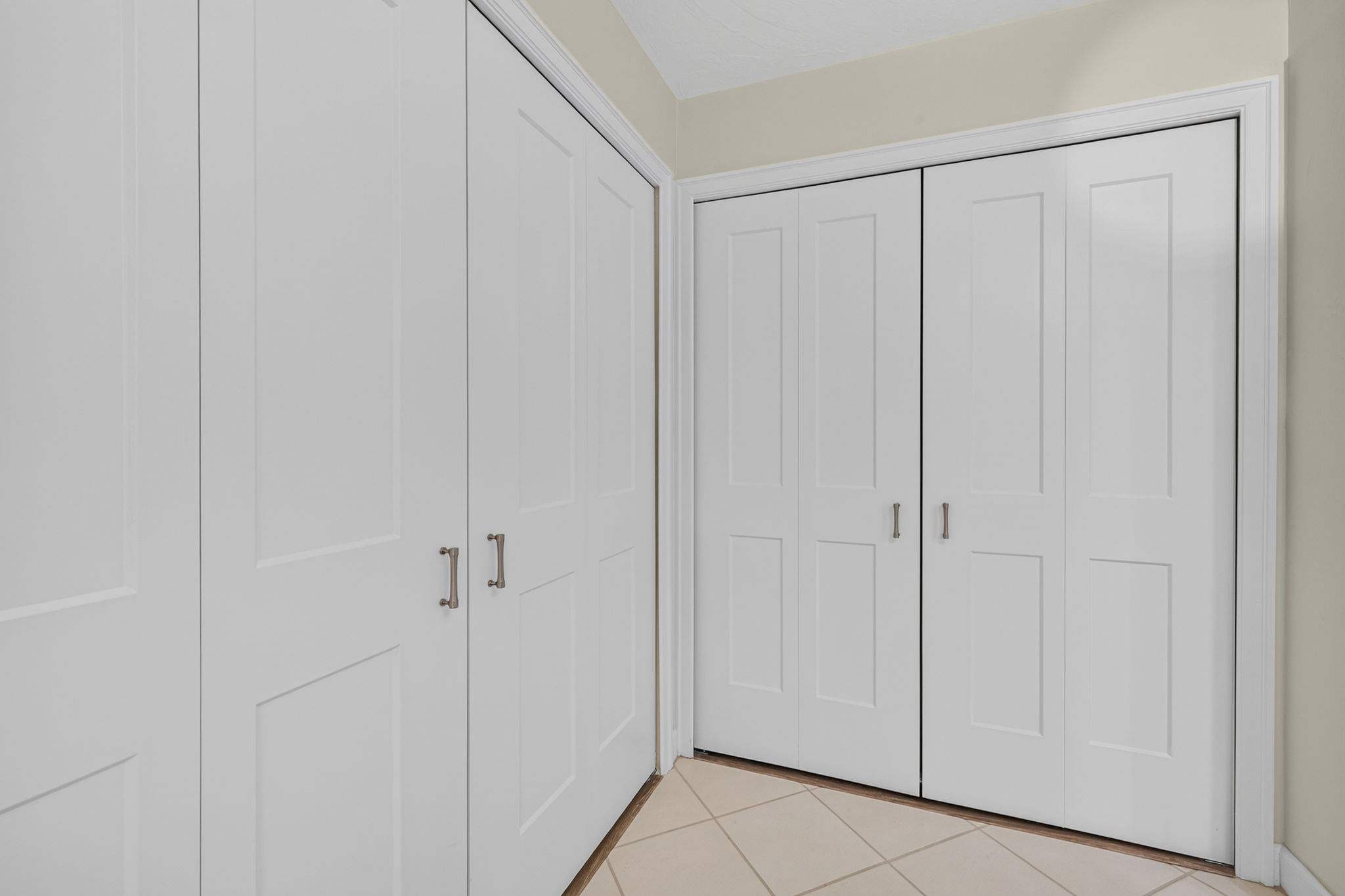 Closet 1