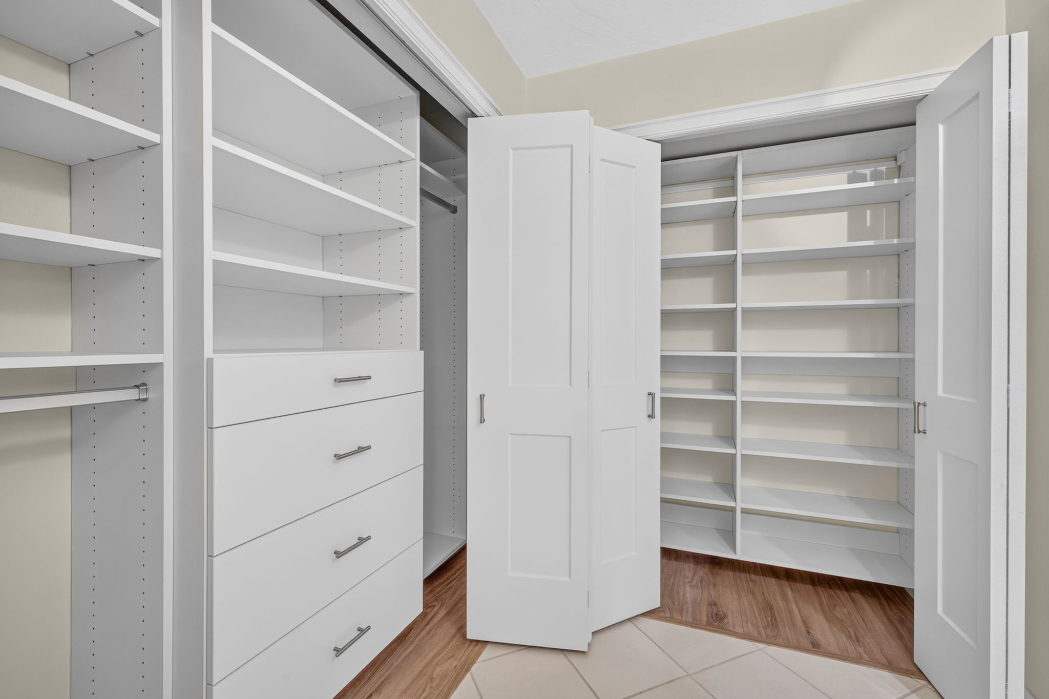 Closet 2