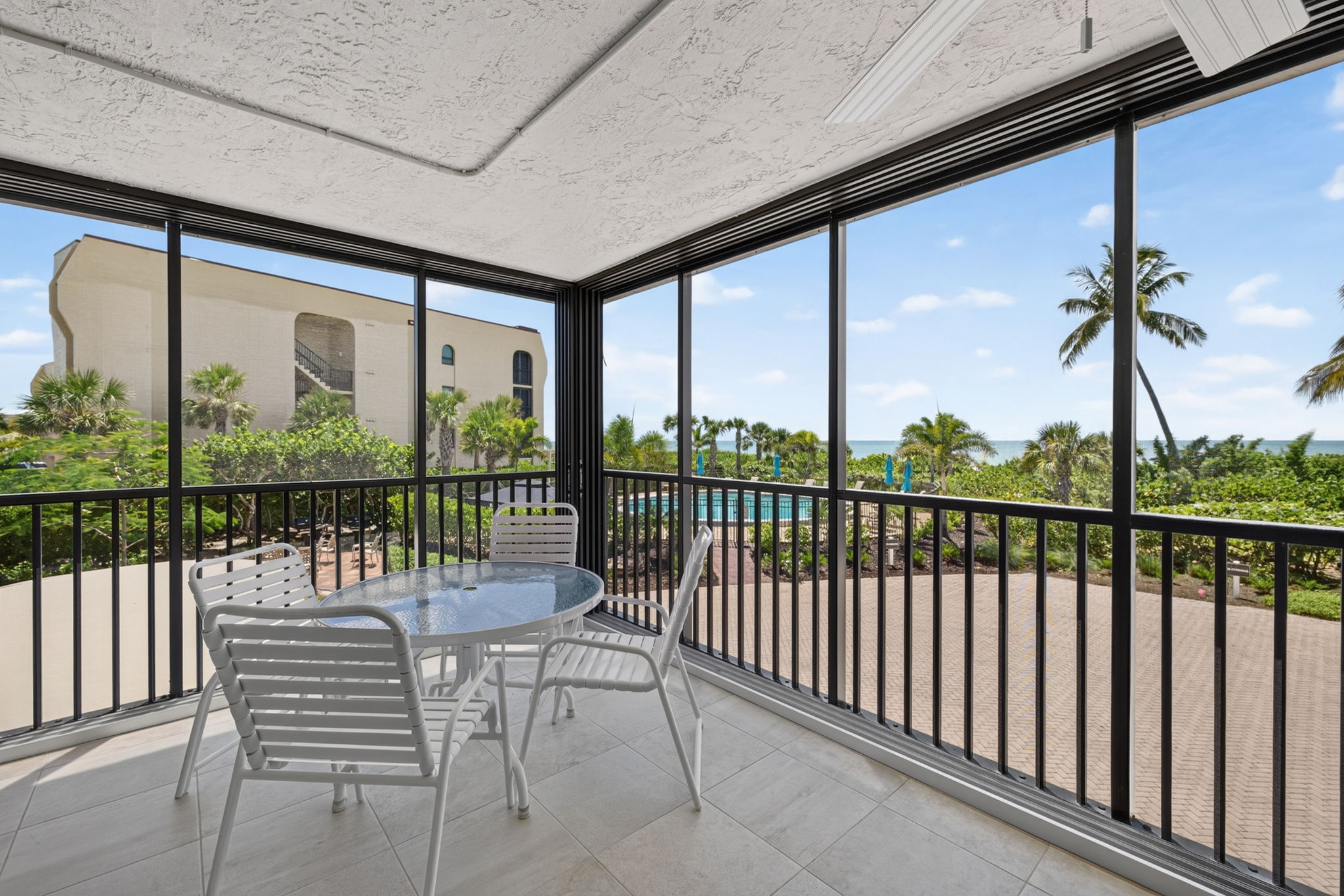 Lanai 3