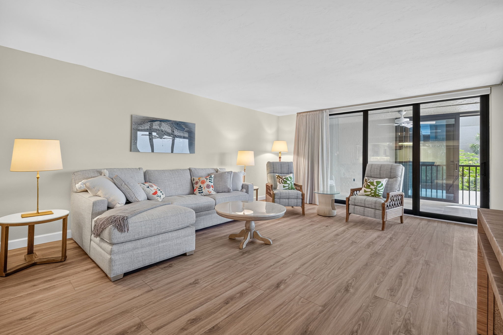 Living Room 4