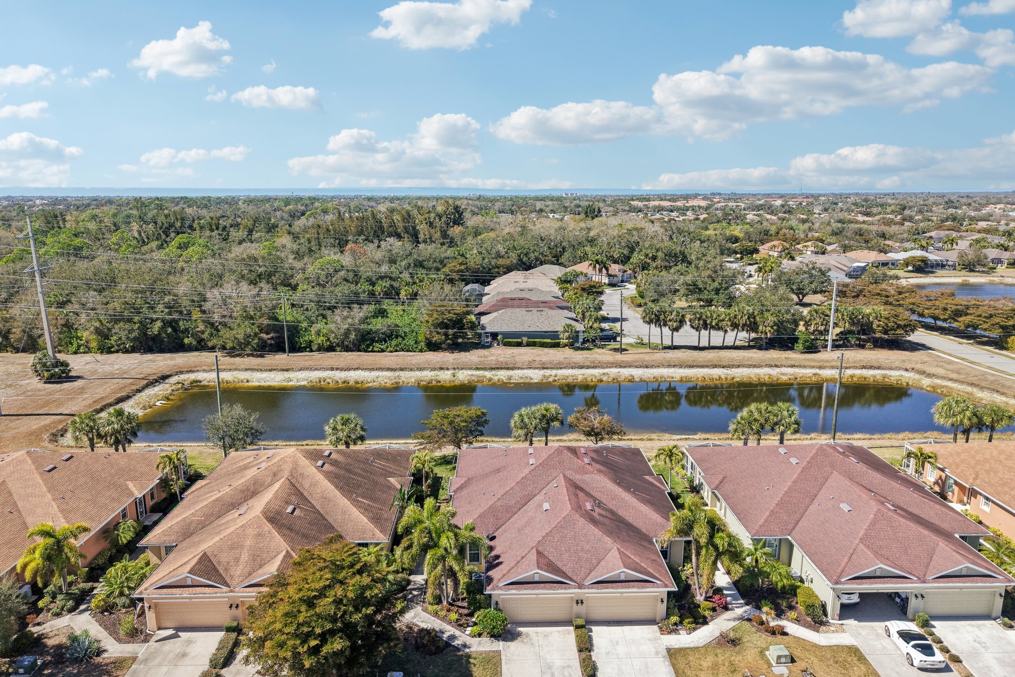 Capulet Dr-S1702-003.jpg