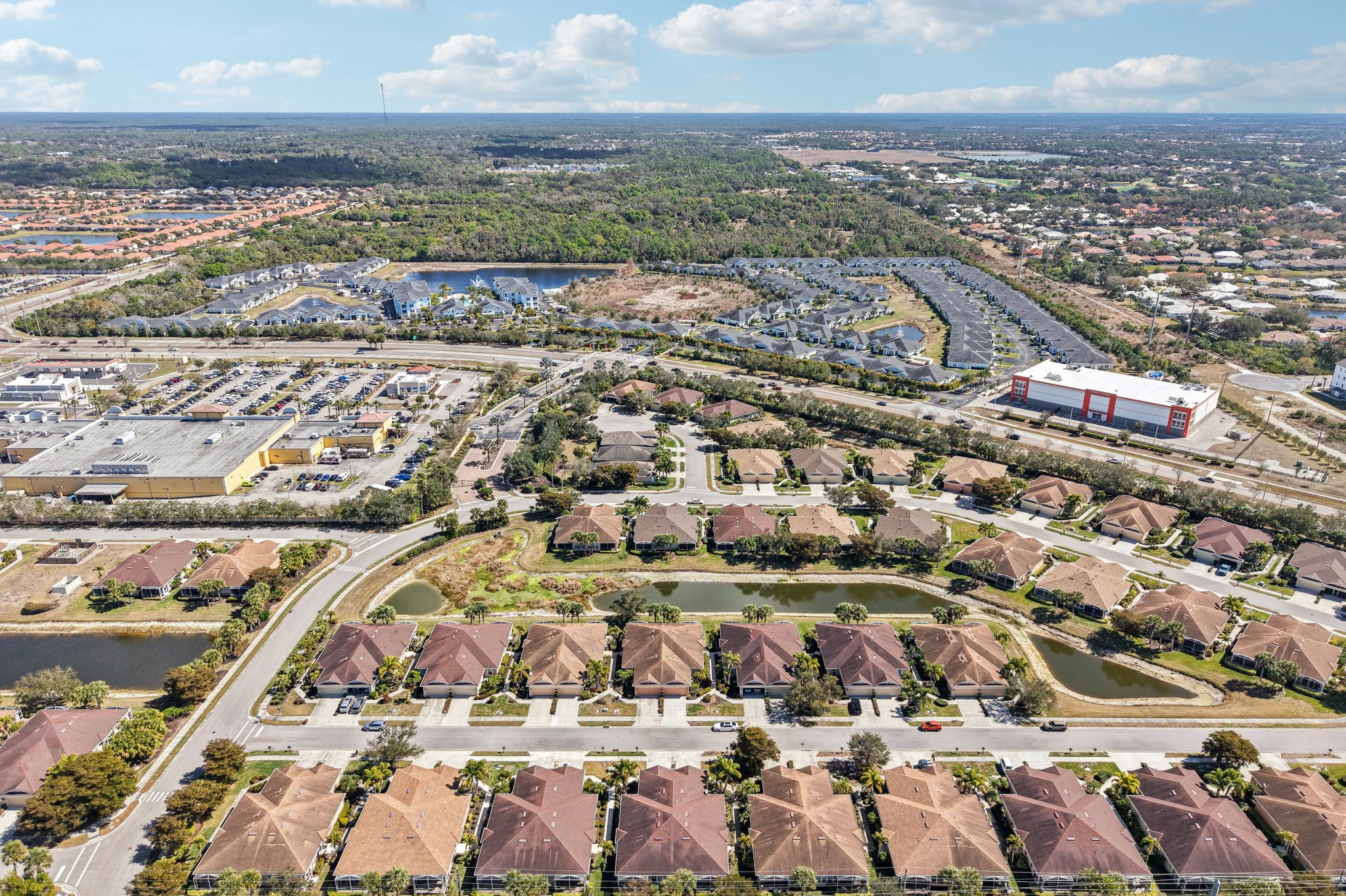 Capulet Dr-S1702-008.jpg