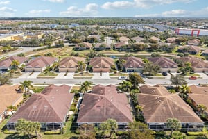 Capulet Dr-S1702-007.jpg