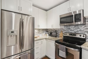 N Sheridan Rd unit 1503-011.jpg