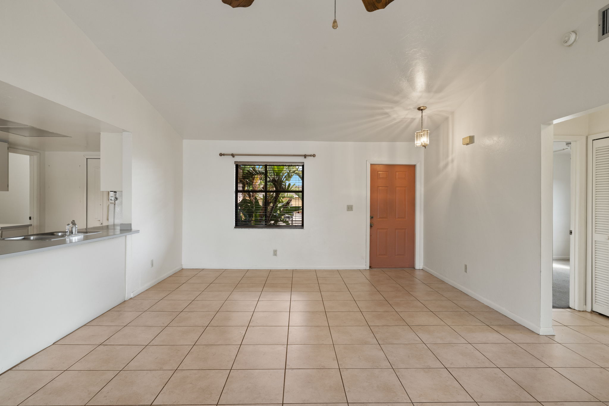 Foyer 1