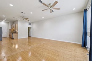 E 12th St unit 206-0506-012.jpg