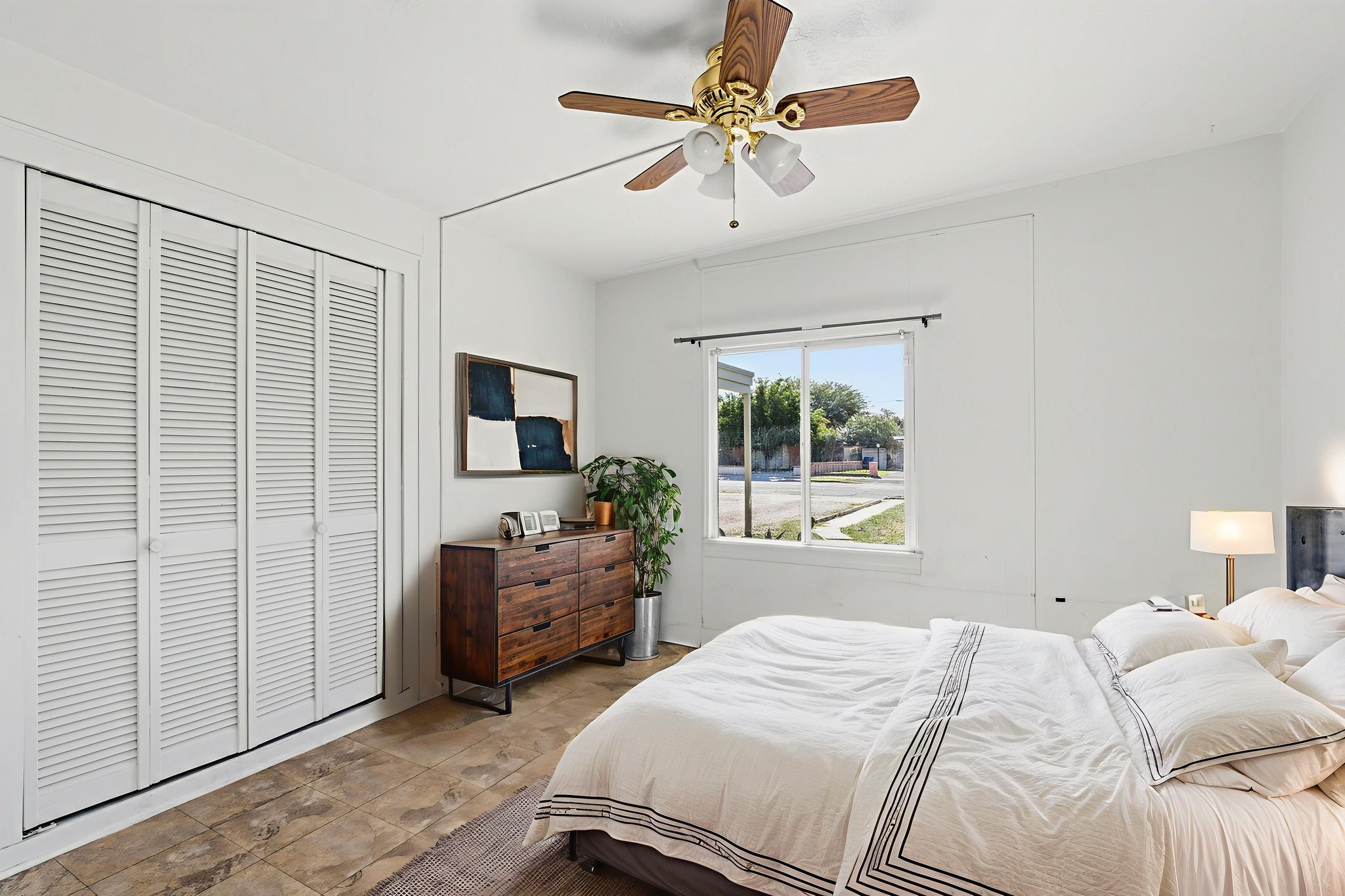 Eastland St-41 virtually staged.jpeg