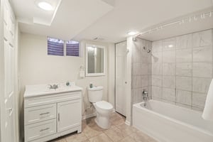 Greenleaf Ave-S2301-034.jpg