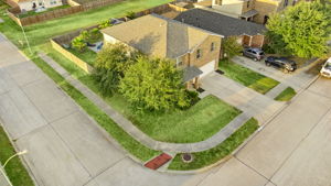  Photo 49