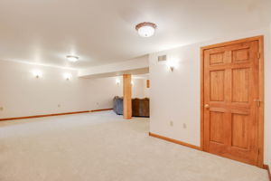  Photo 39