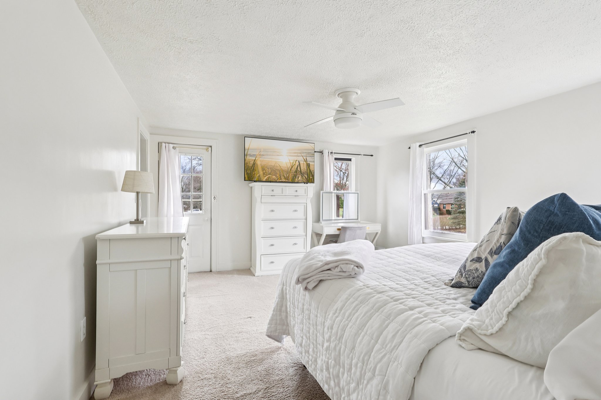 Dover Center Rd-S1203-026.jpg