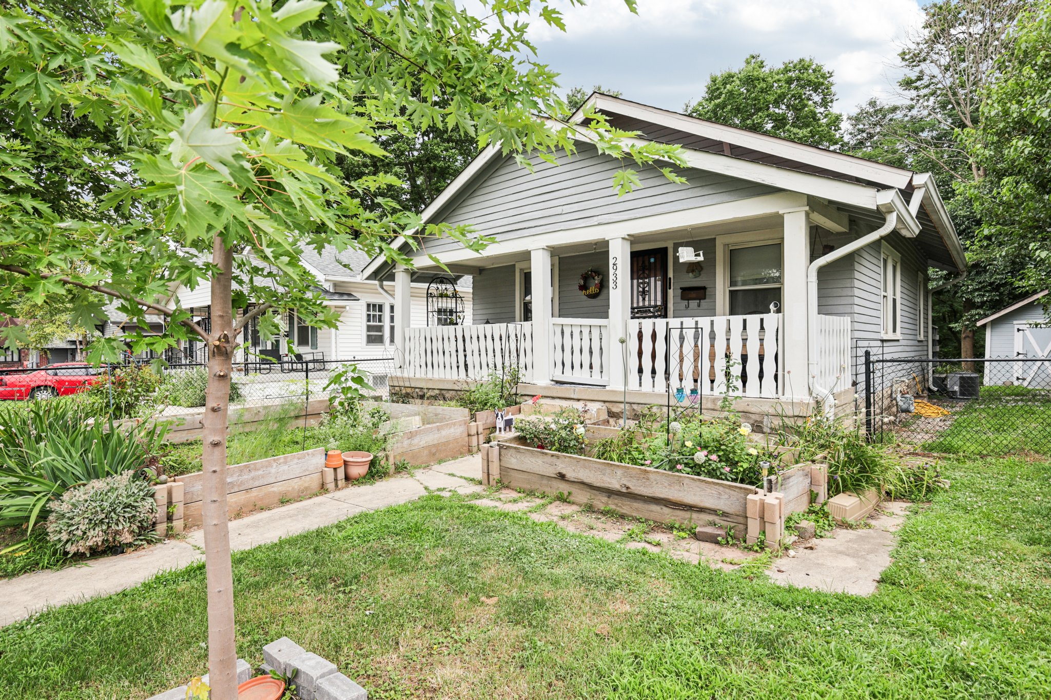 S East St-S0807-004.jpg