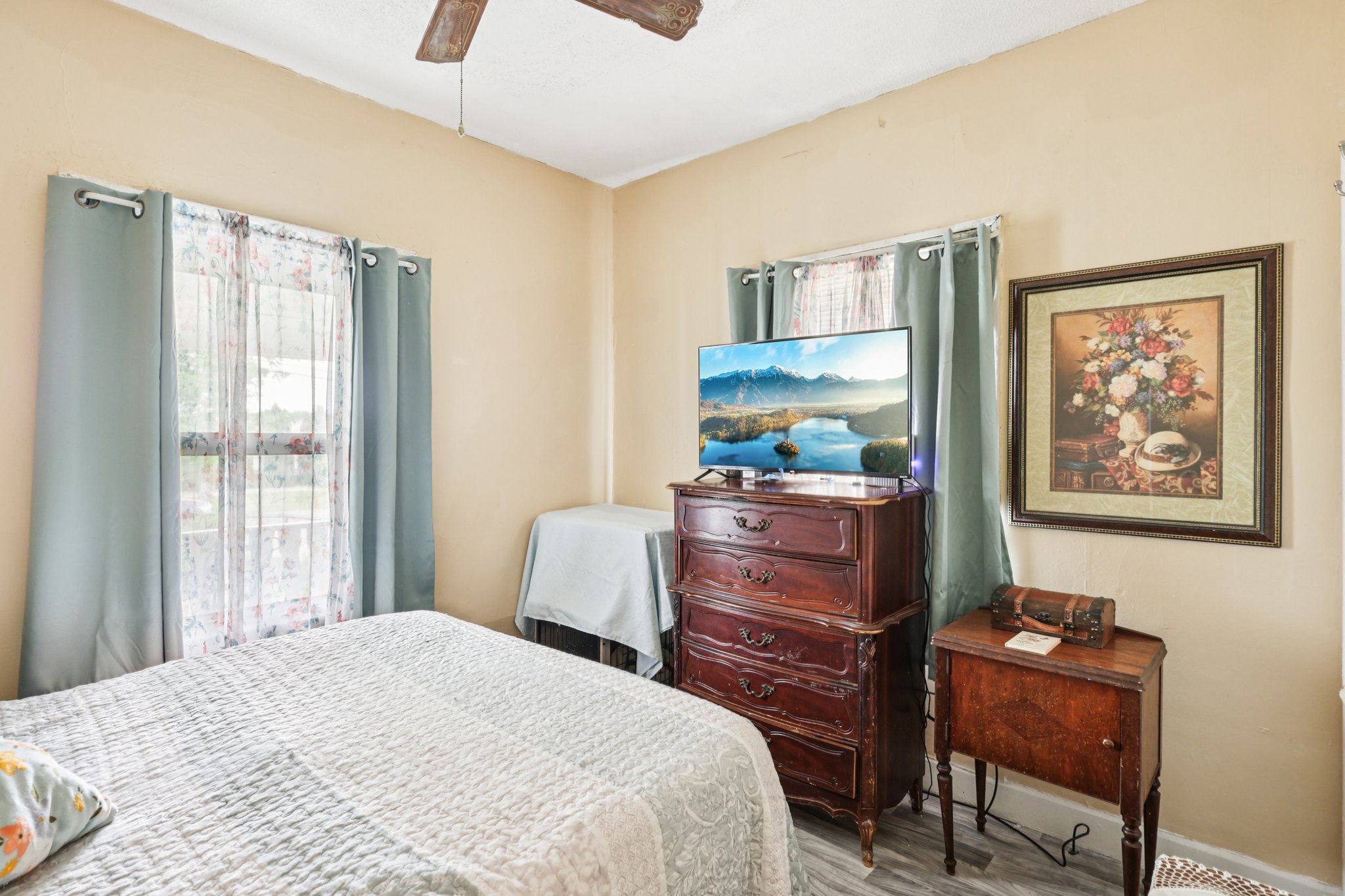 S East St-S0807-016.jpg