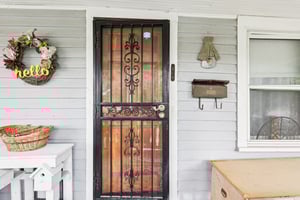 S East St-S0807-008.jpg