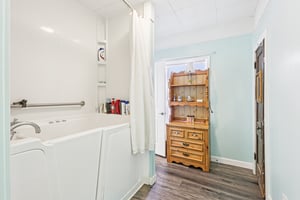 S East St-S0807-021.jpg