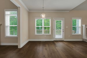  Photo 40