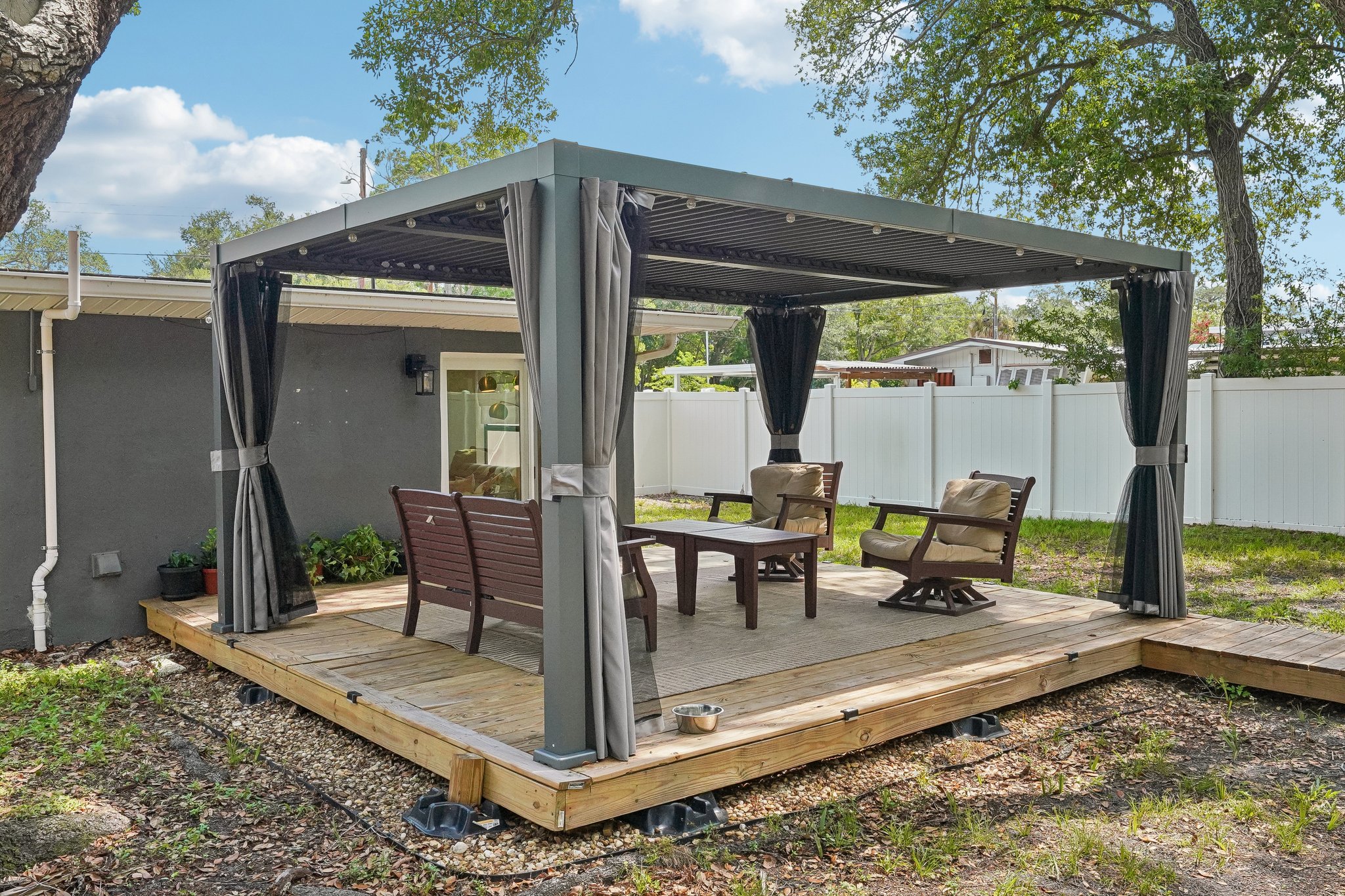 W Ellis Dr-S0107-049.jpg