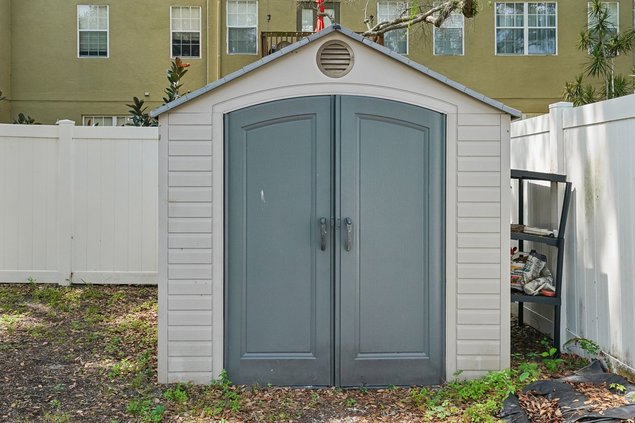 W Ellis Dr-S0107-052.jpg