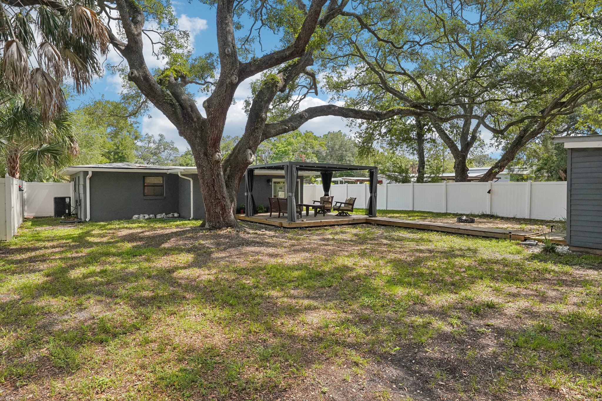 W Ellis Dr-S0107-054.jpg