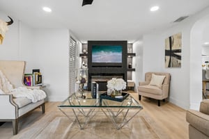 W Ellis Dr-S0107-009.jpg