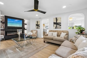 W Ellis Dr-S0107-010.jpg