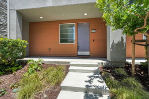  Photo 0