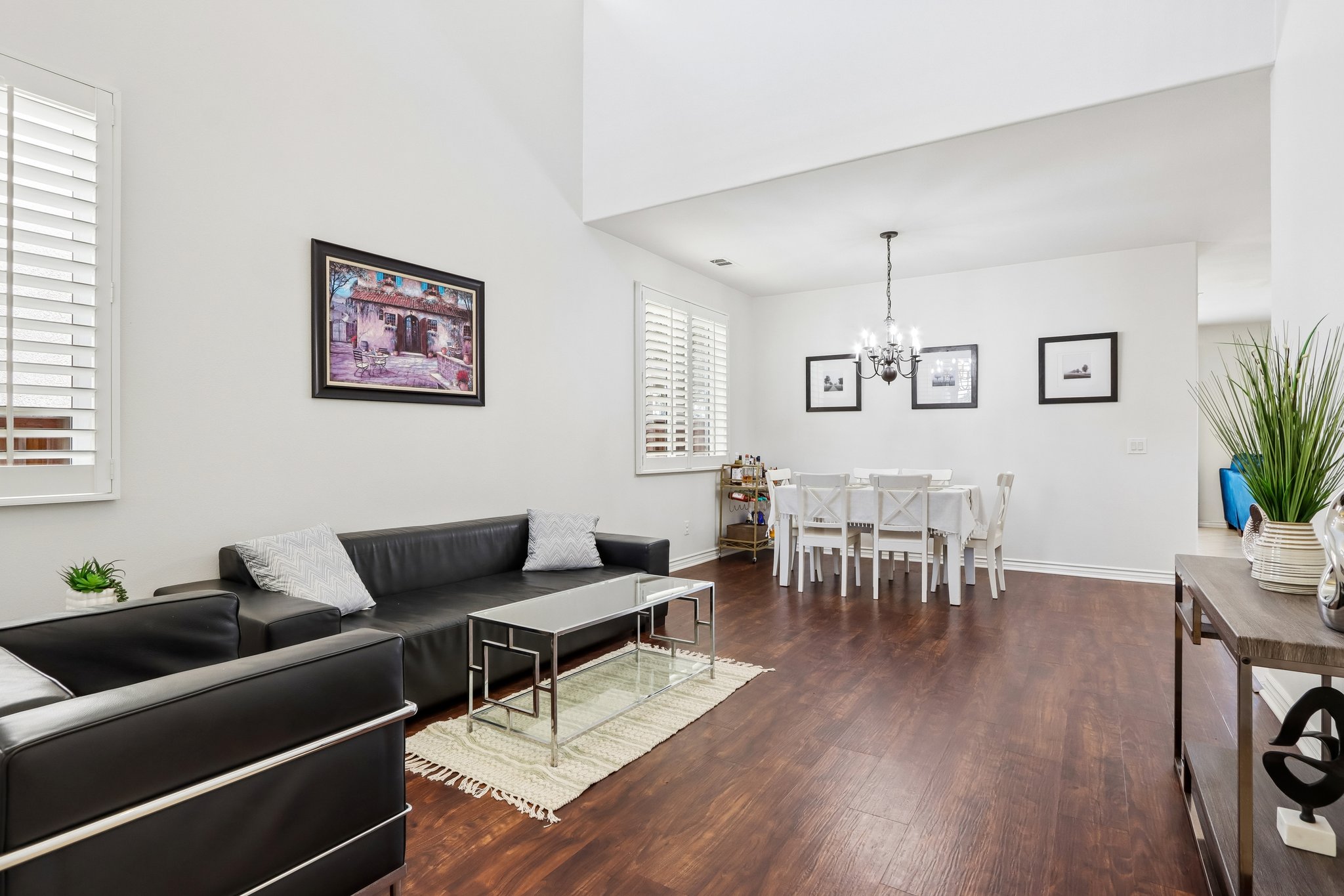 Grande Vista Ave-S2504-007.jpg