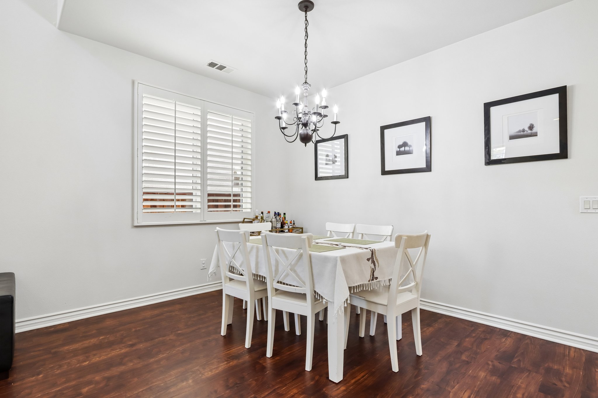 Grande Vista Ave-S2504-012.jpg