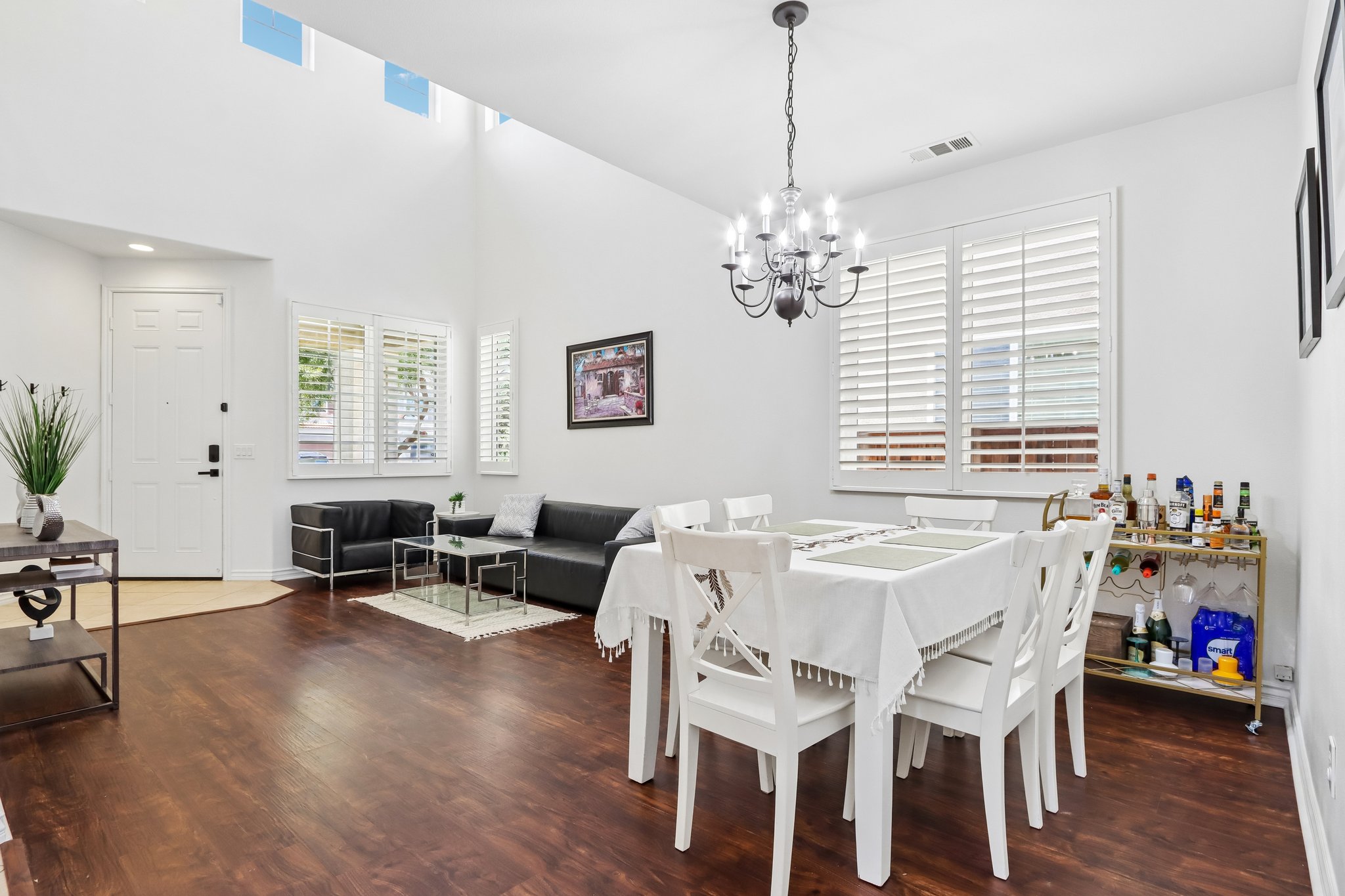 Grande Vista Ave-S2504-013.jpg