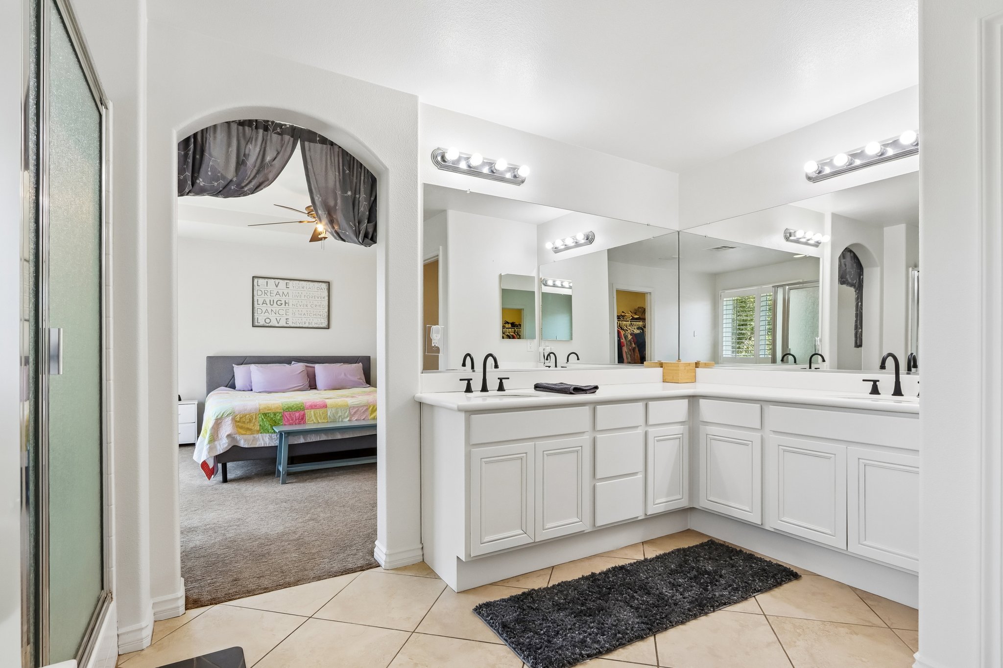 Grande Vista Ave-S2504-024.jpg