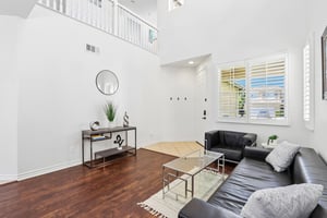 Grande Vista Ave-S2504-006.jpg