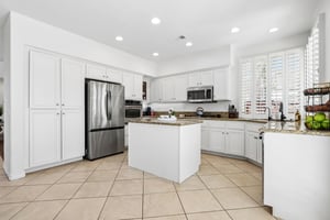 Grande Vista Ave-S2504-017.jpg