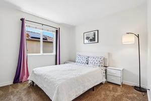 Grande Vista Ave-S2504-020.jpg