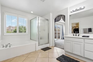 Grande Vista Ave-S2504-022.jpg