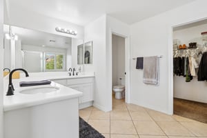 Grande Vista Ave-S2504-023.jpg