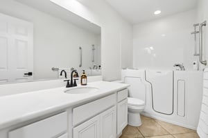 Grande Vista Ave-S2504-026.jpg