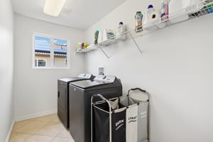 Grande Vista Ave-S2504-029.jpg