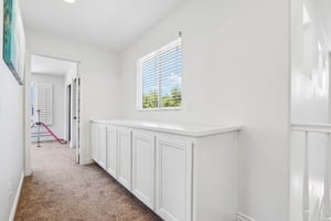 Grande Vista Ave-S2504-030.jpg