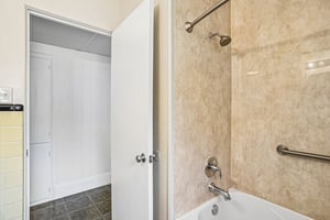 Lake Joanna Dr-S1606-025.jpg