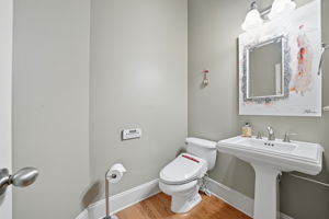  Photo 31