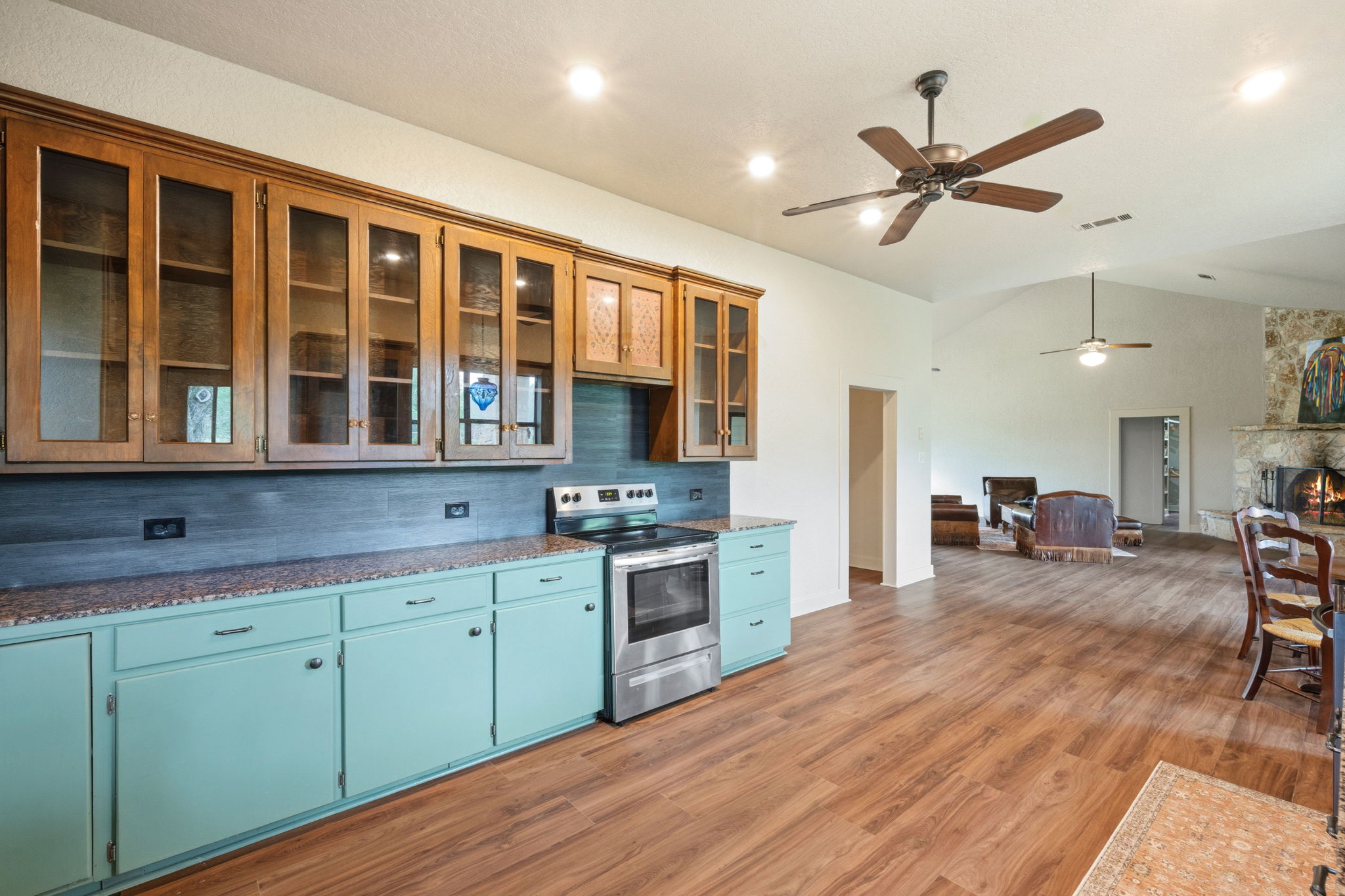  Photo 82