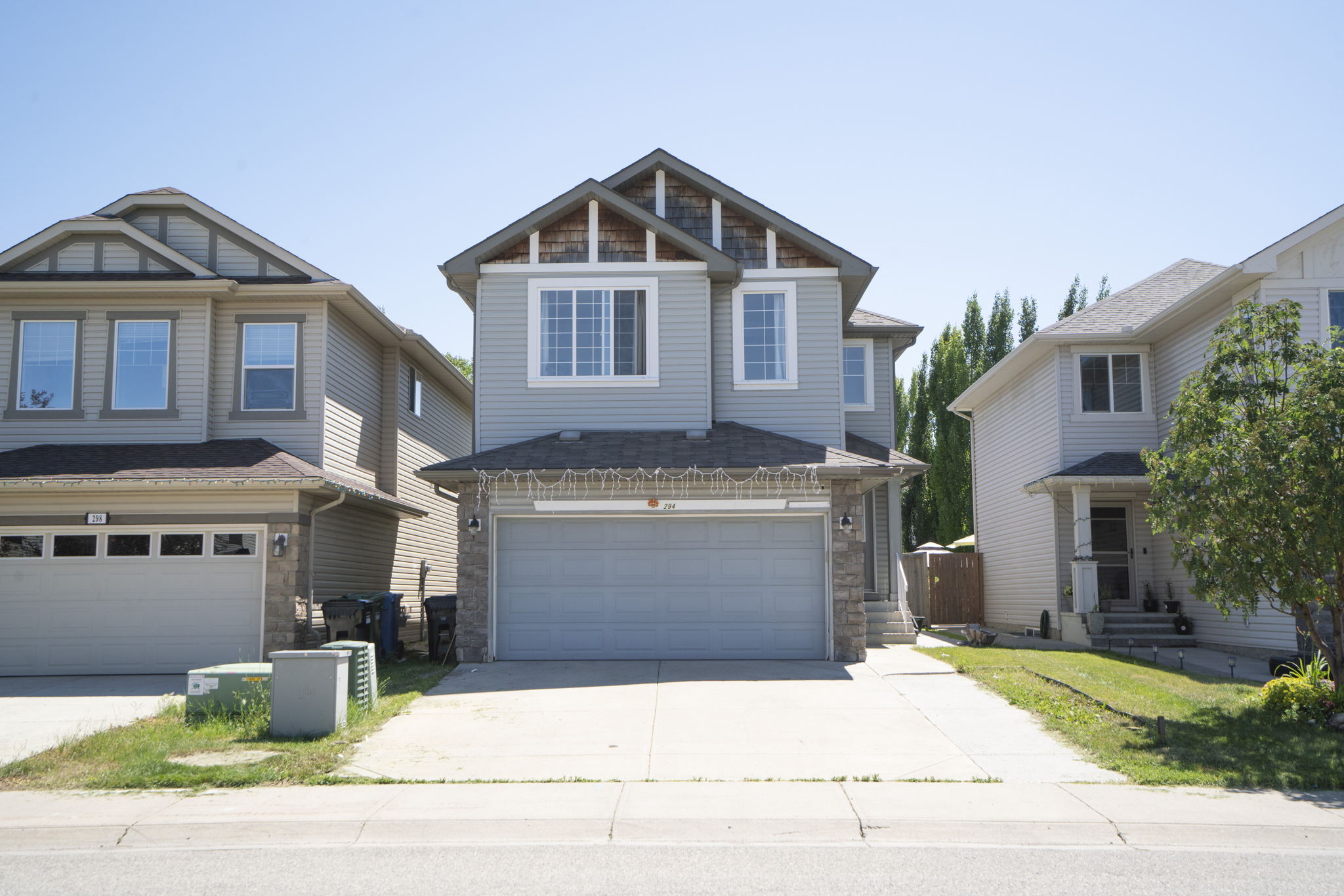 294 Cranston Way SE, Calgary, AB T3M 1K5, Canada Photo 2