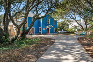 215-Duck-Rd-Front-Exterior