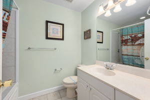 215-Duck-Rd-TL-BR3-Private-Bath
