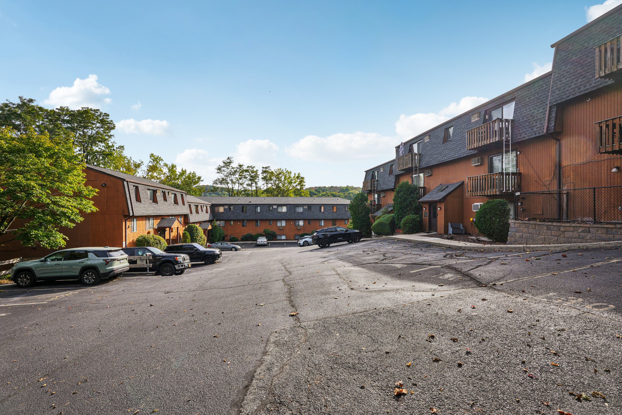 High Ave-S0110-003.jpg