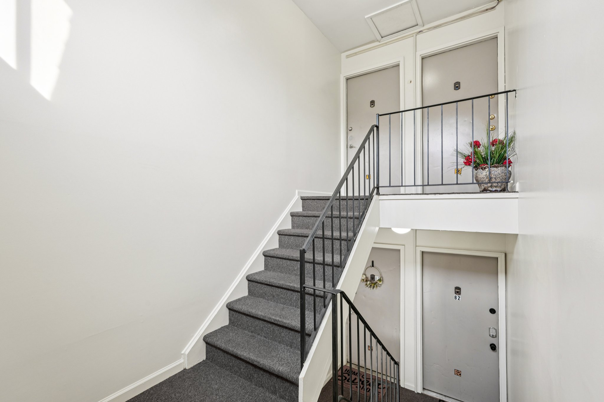 High Ave-S0110-005.jpg